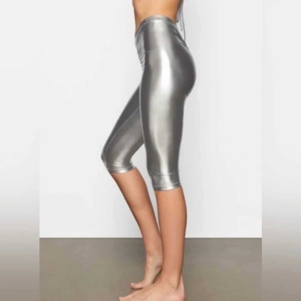 NWT Skims Metallic Swim V Waist Pant Rouched Silver Nickle XXS